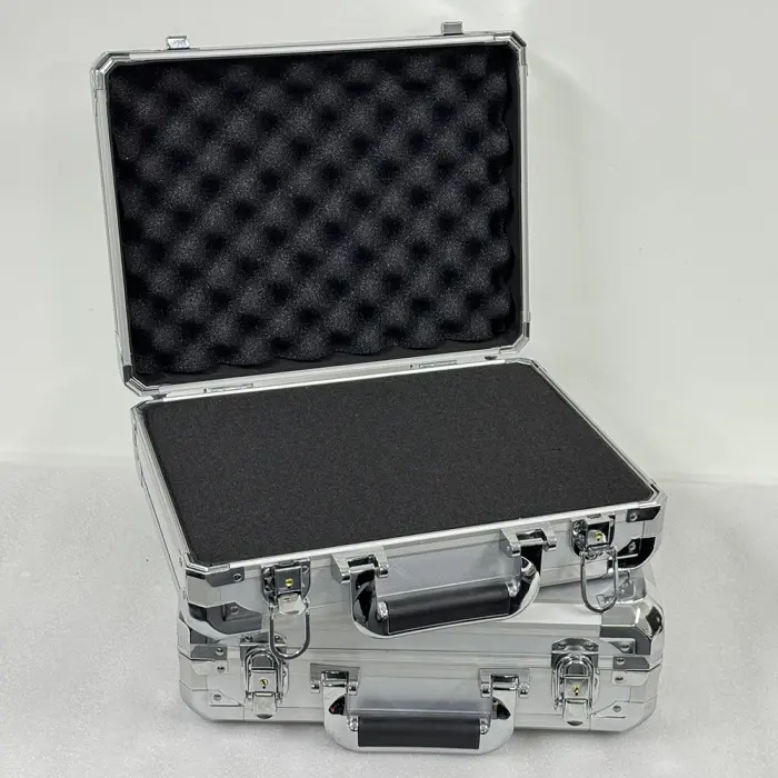 new-Different Types of Aluminum Carrying Cases