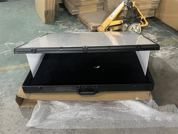 Aluminum Acrylic Display Case (8) Aluminum Acrylic Display Case (8)