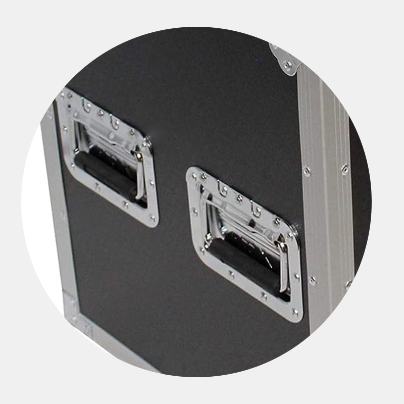 Recessed Side Handles