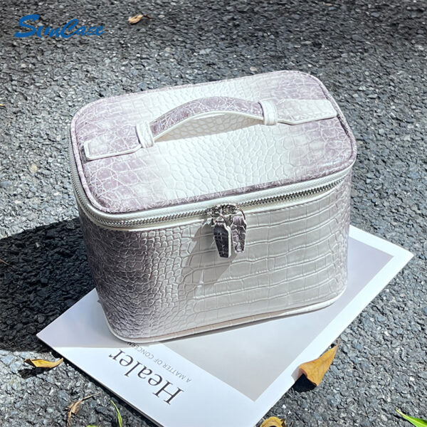 Bolsa de Maquiagem com Padrão Crocodilo Himalaya (2) Bolsa de Maquiagem com Padrão Crocodilo Himalaya (2)